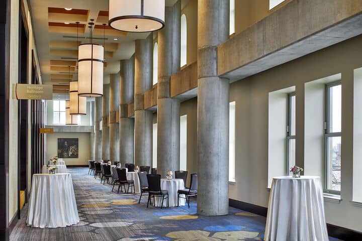 Ballroom/Hall 66 of 89