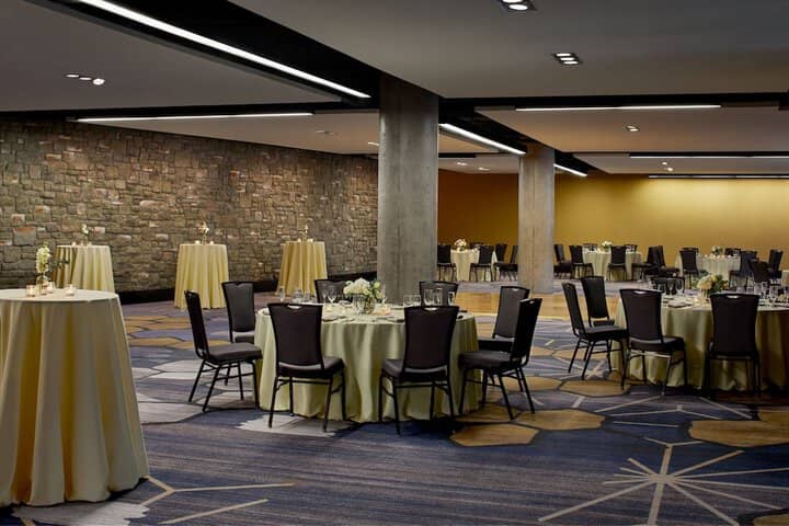 Ballroom/Hall 67 of 89